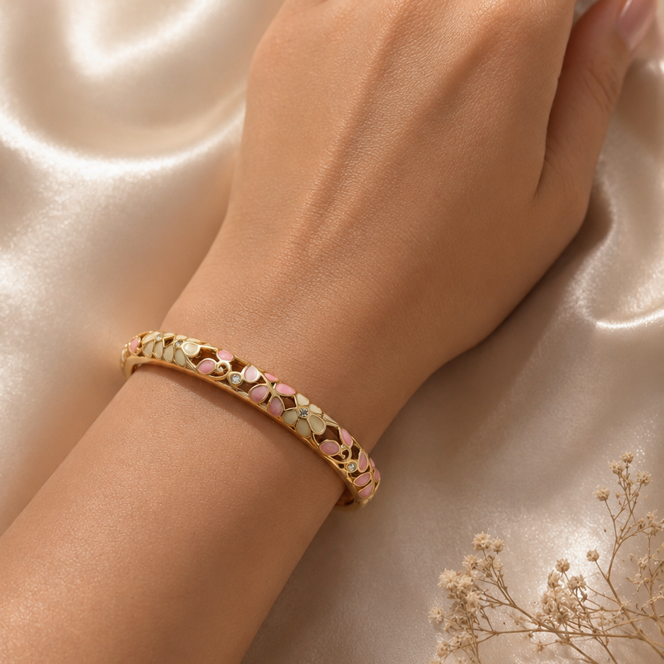 Eterna Beauty Bangle